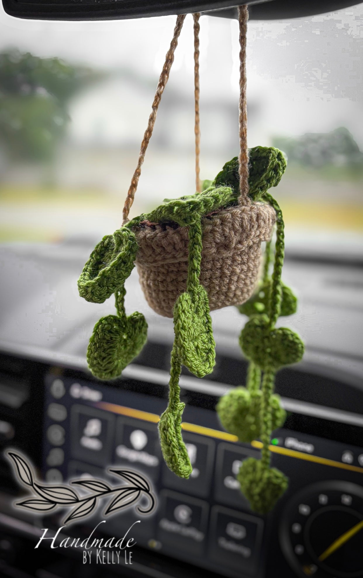 Crochet hanging plant