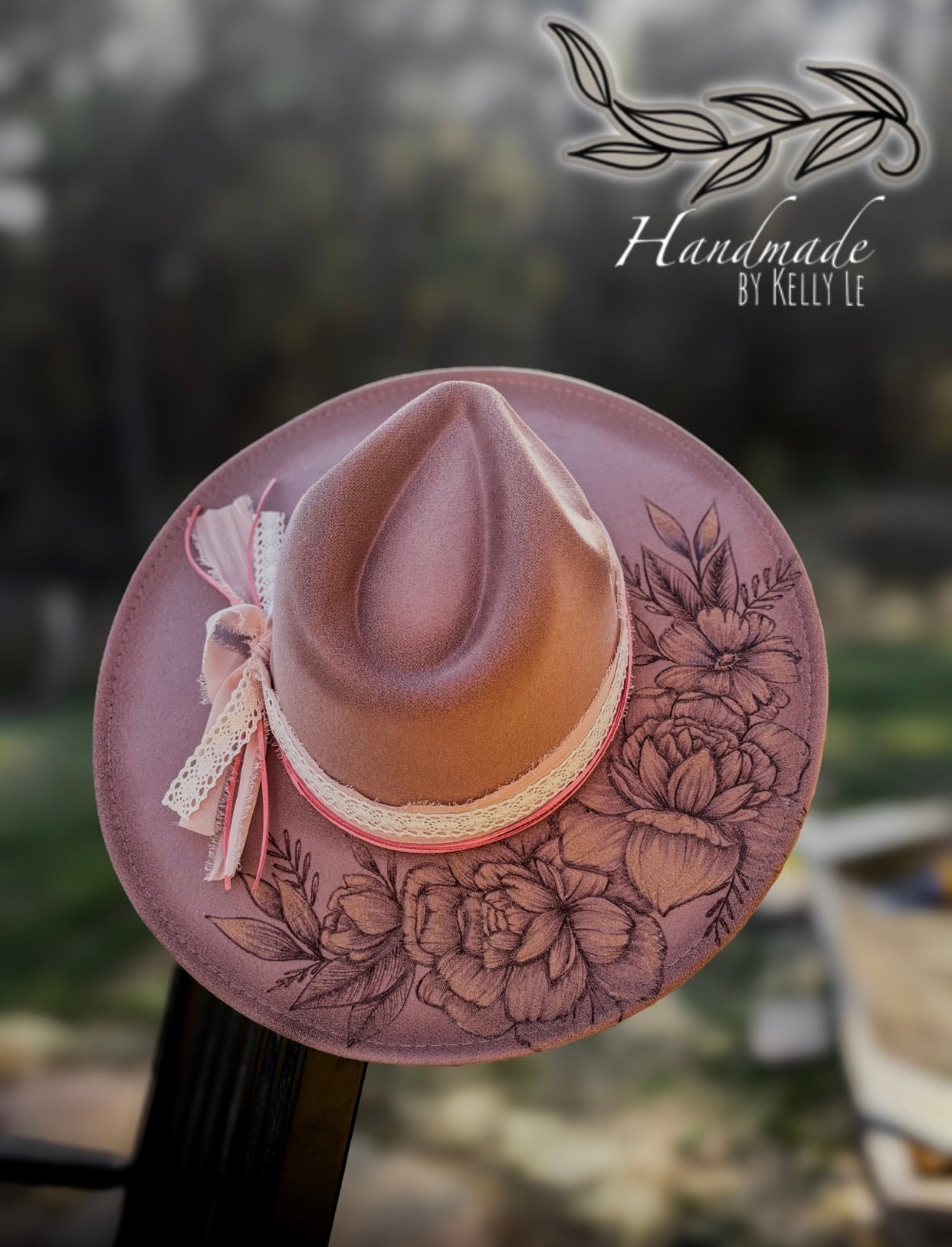 Tan peony flat brim
